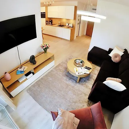 Navigator Port-nadmorskie Tarasy Kołobrzeg