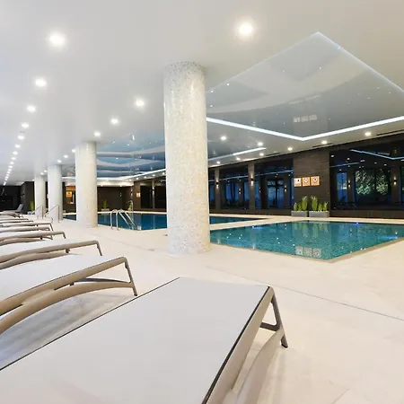 Navigator Port-nadmorskie Tarasy Apartamento *